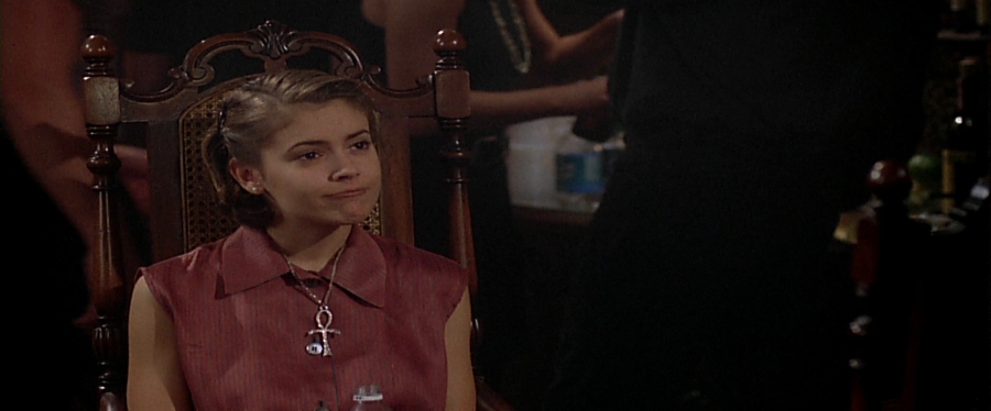 charmed-online-dot-net_EmbraceOfTheVampire1863.jpg