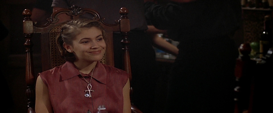 charmed-online-dot-net_EmbraceOfTheVampire1864.jpg
