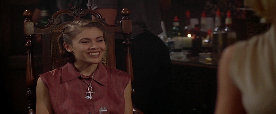 charmed-online-dot-net_EmbraceOfTheVampire1865.jpg