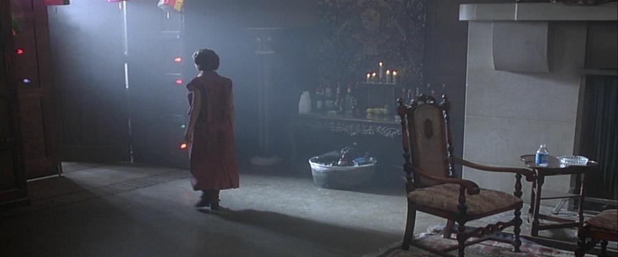 charmed-online-dot-net_EmbraceOfTheVampire1896.jpg