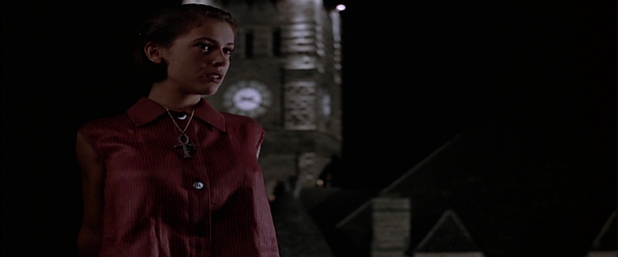 charmed-online-dot-net_EmbraceOfTheVampire1940.jpg