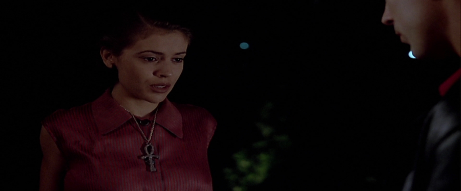 charmed-online-dot-net_EmbraceOfTheVampire1976.jpg