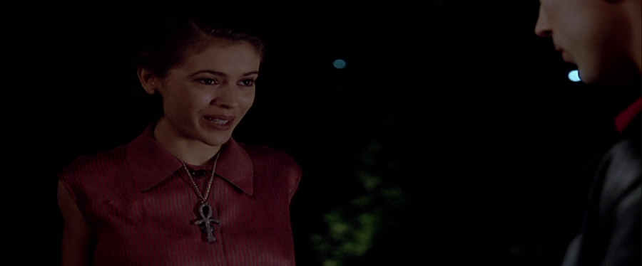 charmed-online-dot-net_EmbraceOfTheVampire1977.jpg
