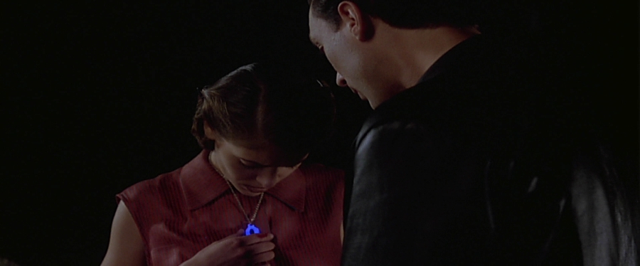 charmed-online-dot-net_EmbraceOfTheVampire1989.jpg