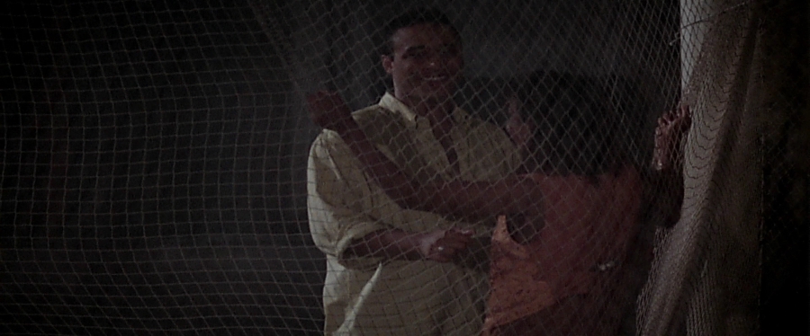 charmed-online-dot-net_EmbraceOfTheVampire2153.jpg