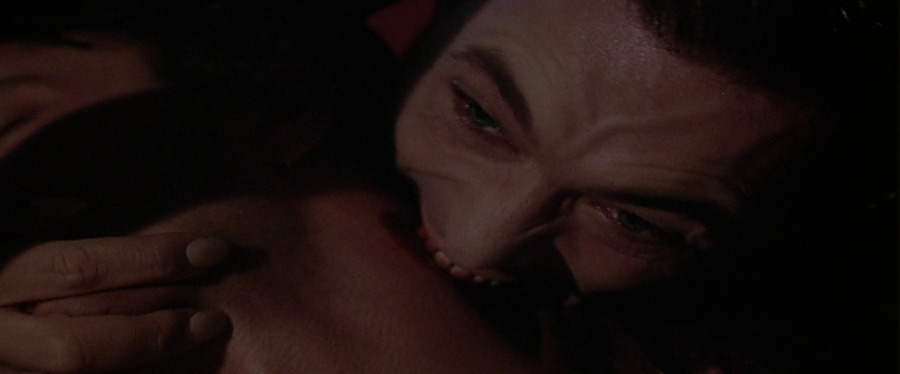 charmed-online-dot-net_EmbraceOfTheVampire2156.jpg