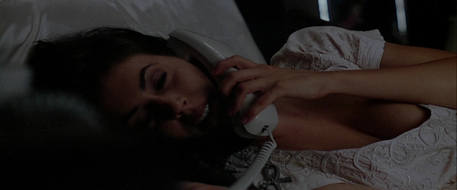 charmed-online-dot-net_EmbraceOfTheVampire2275.jpg