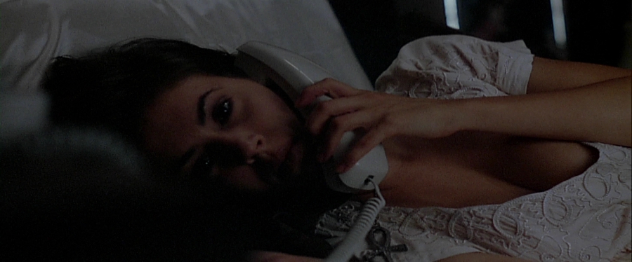 charmed-online-dot-net_EmbraceOfTheVampire2289.jpg