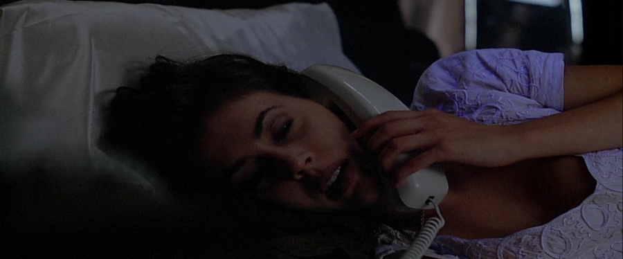charmed-online-dot-net_EmbraceOfTheVampire2302.jpg
