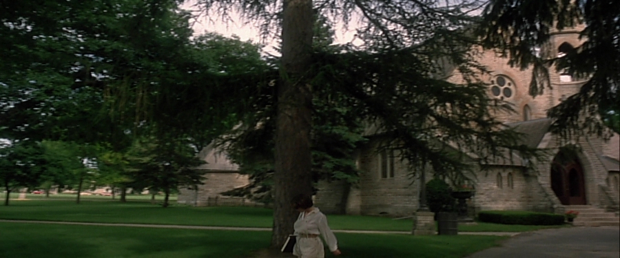 charmed-online-dot-net_EmbraceOfTheVampire2616.jpg