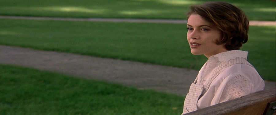 charmed-online-dot-net_EmbraceOfTheVampire2638.jpg