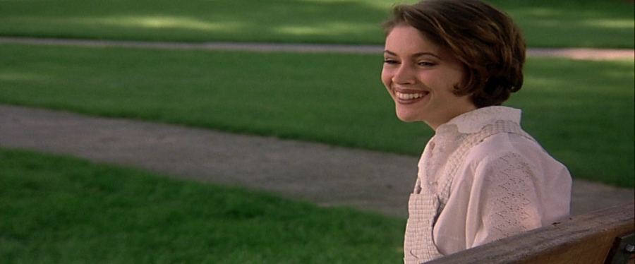 charmed-online-dot-net_EmbraceOfTheVampire2641.jpg