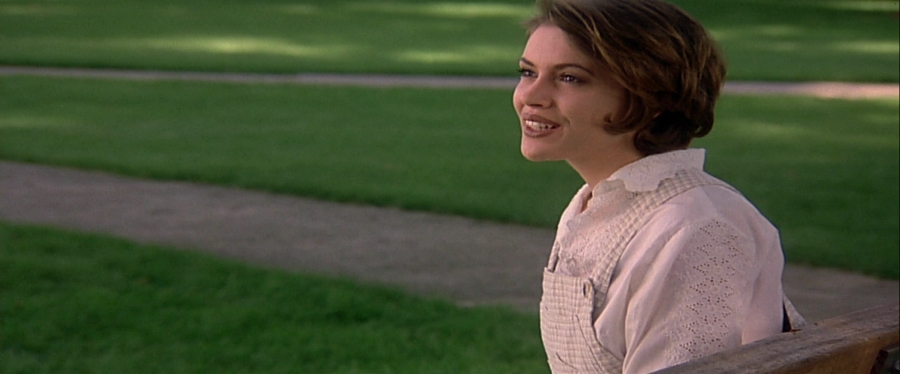 charmed-online-dot-net_EmbraceOfTheVampire2643.jpg