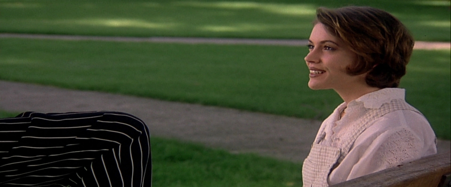 charmed-online-dot-net_EmbraceOfTheVampire2650.jpg
