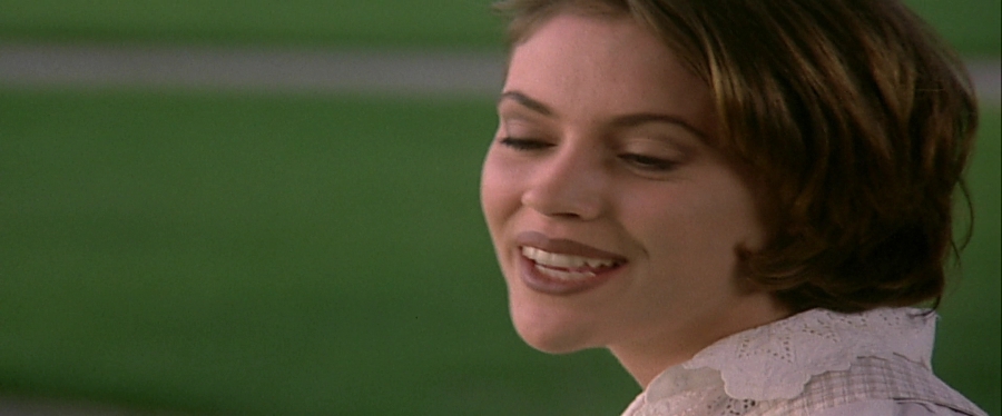 charmed-online-dot-net_EmbraceOfTheVampire2678.jpg