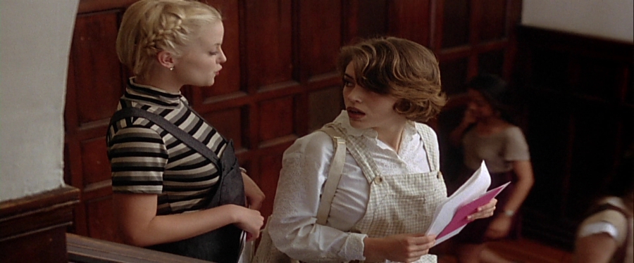 charmed-online-dot-net_EmbraceOfTheVampire3203.jpg