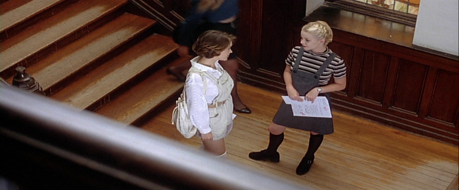 charmed-online-dot-net_EmbraceOfTheVampire3219.jpg