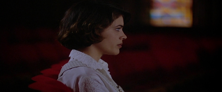charmed-online-dot-net_EmbraceOfTheVampire3258.jpg