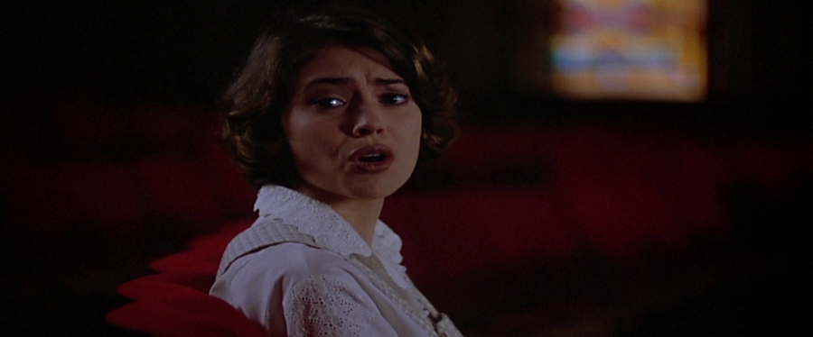 charmed-online-dot-net_EmbraceOfTheVampire3279.jpg
