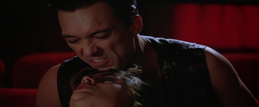 charmed-online-dot-net_EmbraceOfTheVampire3339.jpg