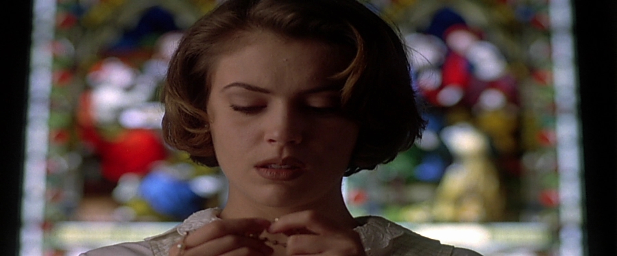 charmed-online-dot-net_EmbraceOfTheVampire3371.jpg