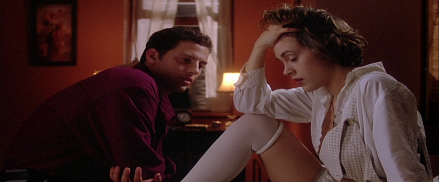 charmed-online-dot-net_EmbraceOfTheVampire3627.jpg