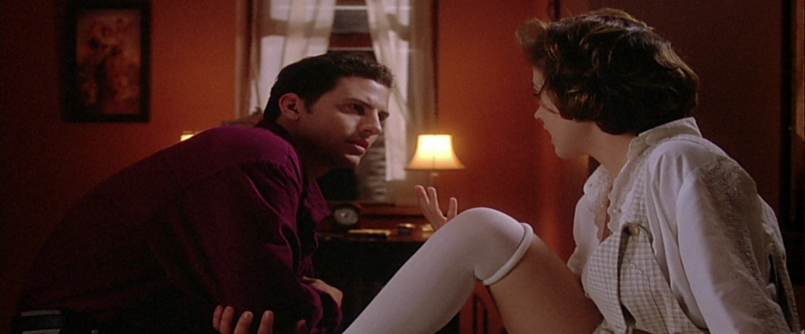 charmed-online-dot-net_EmbraceOfTheVampire3638.jpg