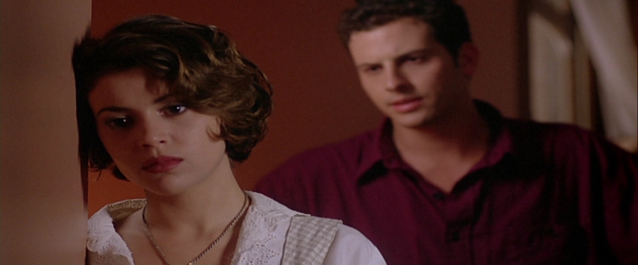 charmed-online-dot-net_EmbraceOfTheVampire3662.jpg