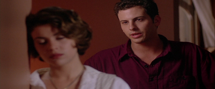 charmed-online-dot-net_EmbraceOfTheVampire3667.jpg