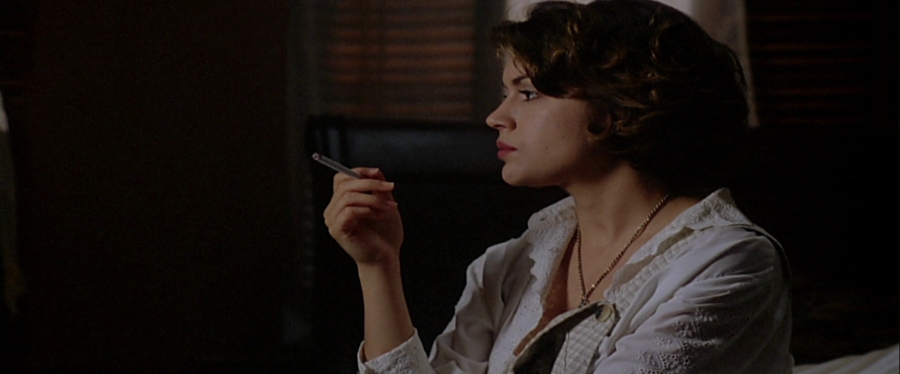 charmed-online-dot-net_EmbraceOfTheVampire3813.jpg