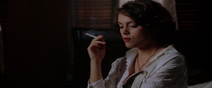 charmed-online-dot-net_EmbraceOfTheVampire3818.jpg