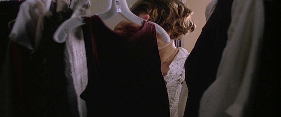 charmed-online-dot-net_EmbraceOfTheVampire3849.jpg