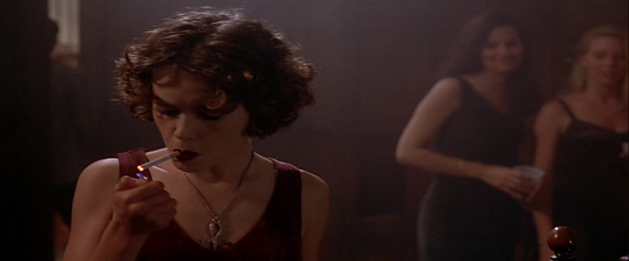 charmed-online-dot-net_EmbraceOfTheVampire3859.jpg