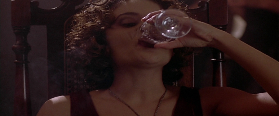 charmed-online-dot-net_EmbraceOfTheVampire3915.jpg