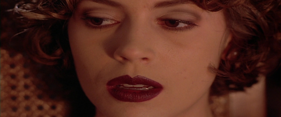 charmed-online-dot-net_EmbraceOfTheVampire3955.jpg