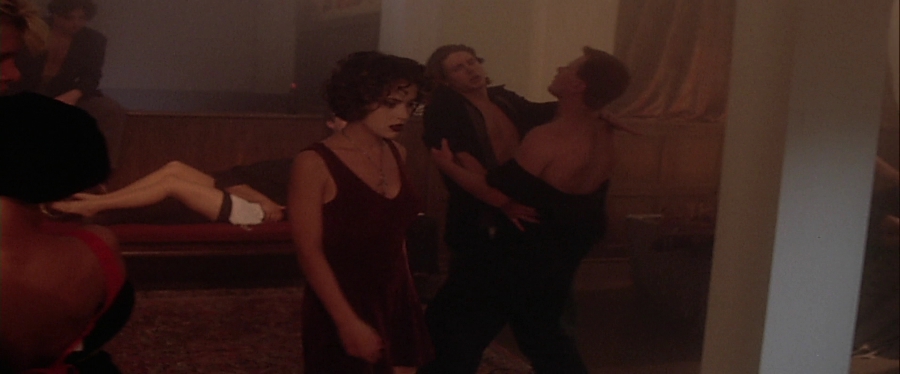 charmed-online-dot-net_EmbraceOfTheVampire4017.jpg