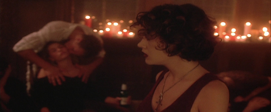 charmed-online-dot-net_EmbraceOfTheVampire4082.jpg