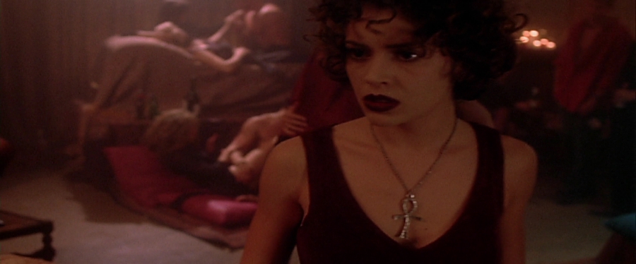 charmed-online-dot-net_EmbraceOfTheVampire4155.jpg
