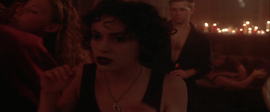 charmed-online-dot-net_EmbraceOfTheVampire4175.jpg
