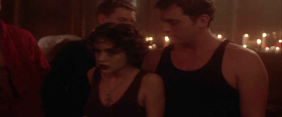 charmed-online-dot-net_EmbraceOfTheVampire4179.jpg