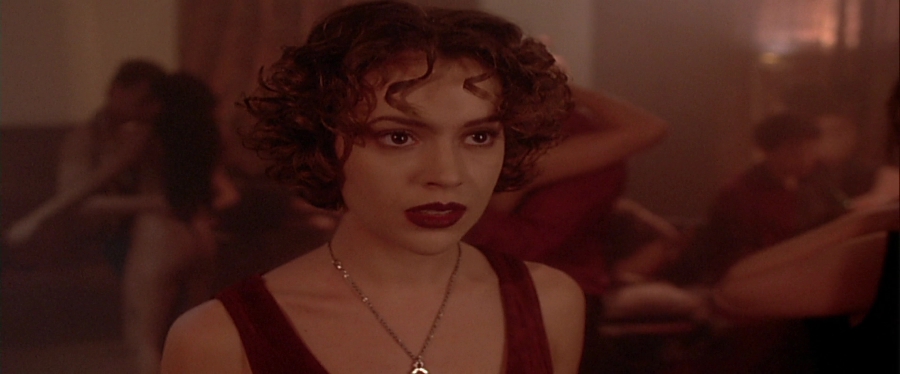charmed-online-dot-net_EmbraceOfTheVampire4185.jpg