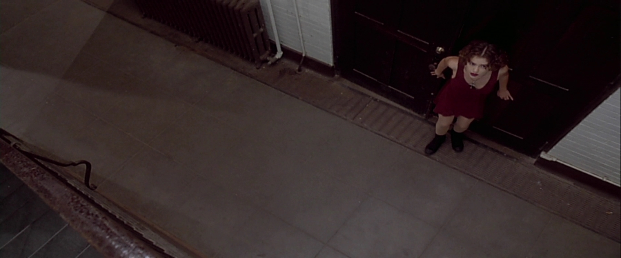 charmed-online-dot-net_EmbraceOfTheVampire4193.jpg