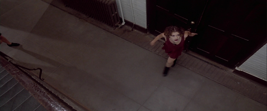 charmed-online-dot-net_EmbraceOfTheVampire4194.jpg