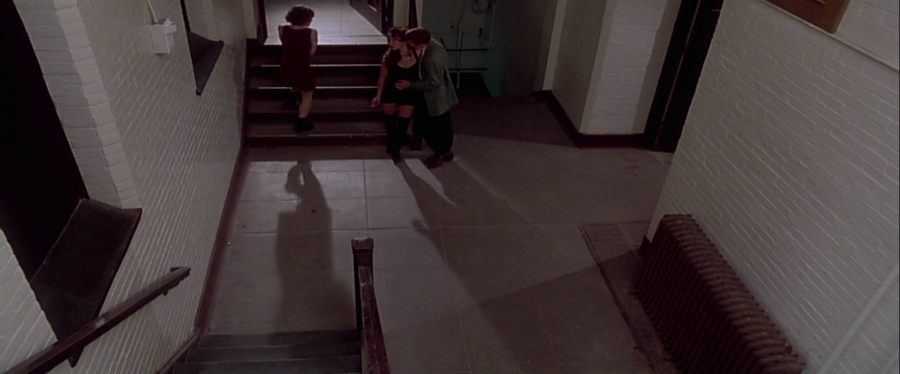 charmed-online-dot-net_EmbraceOfTheVampire4202.jpg