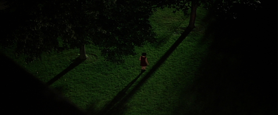 charmed-online-dot-net_EmbraceOfTheVampire4212.jpg