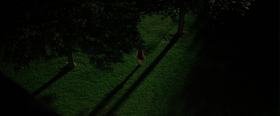 charmed-online-dot-net_EmbraceOfTheVampire4214.jpg