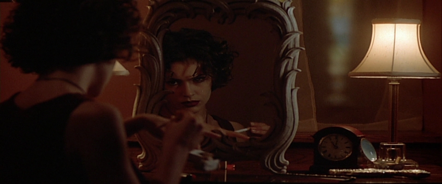 charmed-online-dot-net_EmbraceOfTheVampire4386.jpg