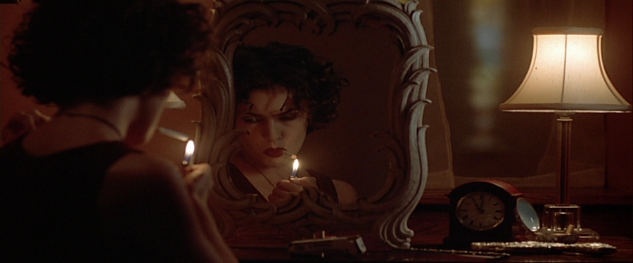charmed-online-dot-net_EmbraceOfTheVampire4391.jpg