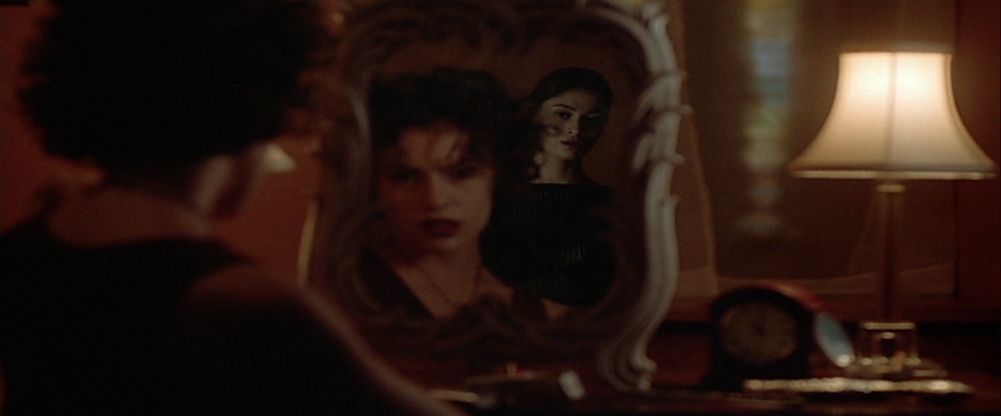 charmed-online-dot-net_EmbraceOfTheVampire4396.jpg