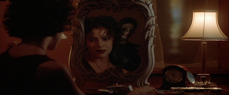 charmed-online-dot-net_EmbraceOfTheVampire4405.jpg
